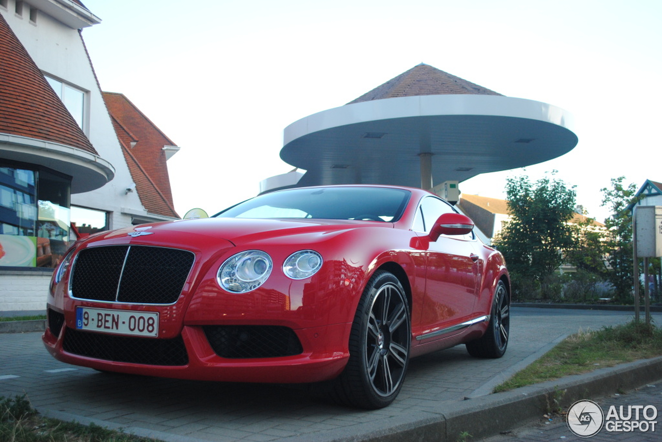 Bentley Continental GT V8