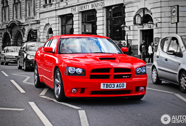 Dodge Charger SRT-8