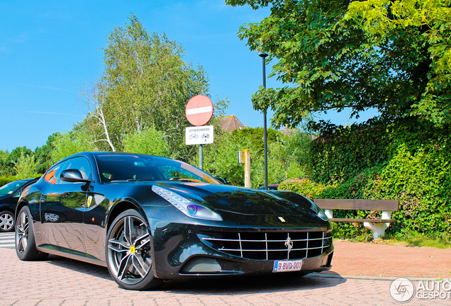 Ferrari FF