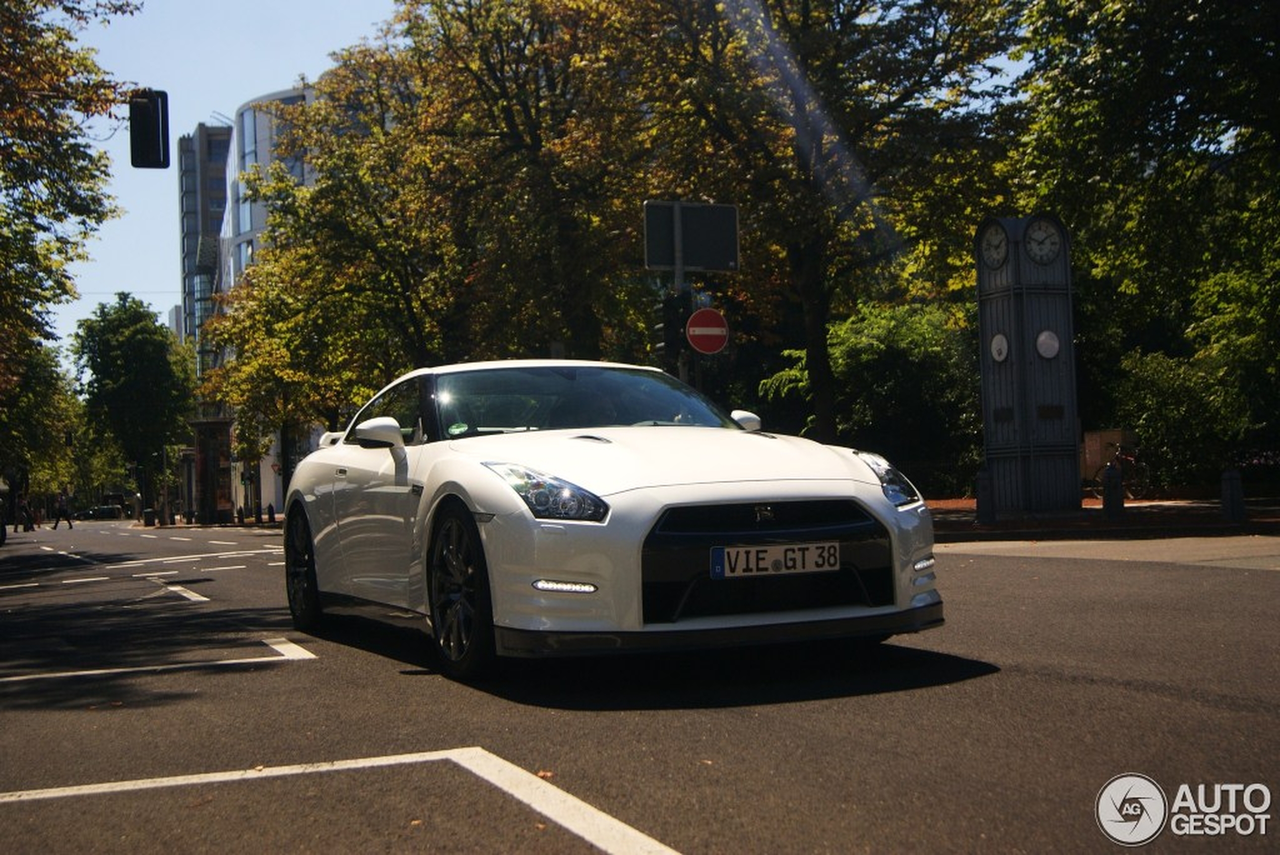 Nissan GT-R 2011