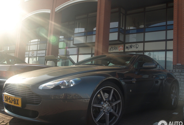 Aston Martin V8 Vantage