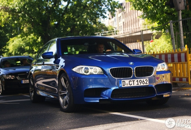 BMW M5 F10 2011