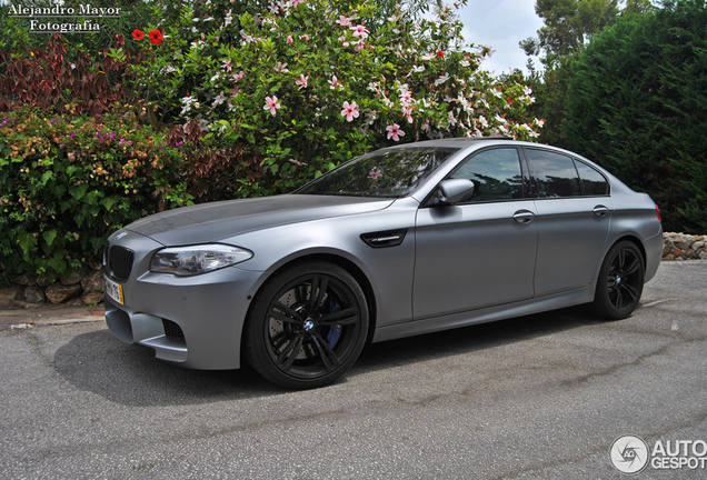 BMW M5 F10 2011