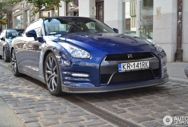 Nissan GT-R 2011