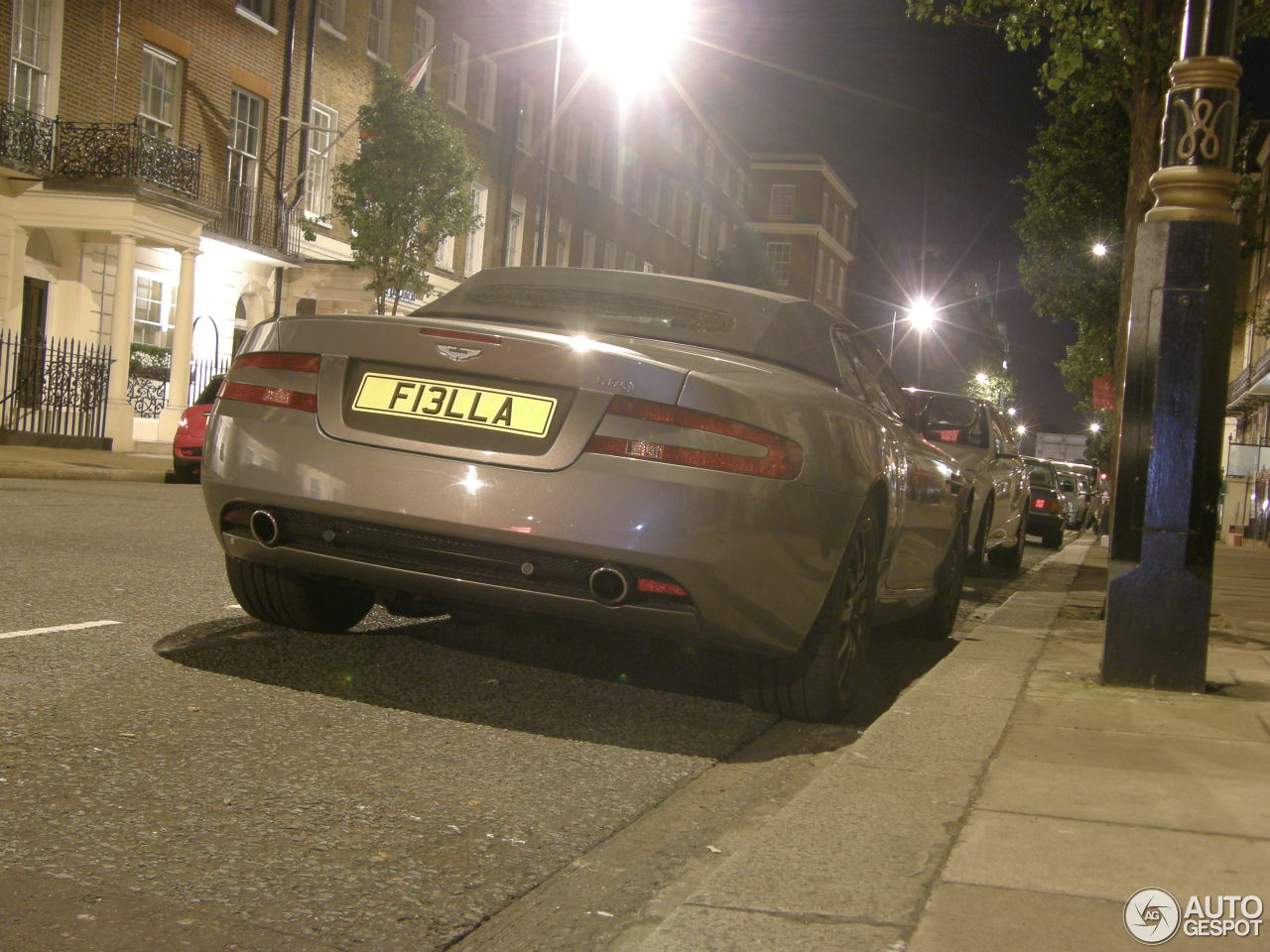 Aston Martin DB9 Volante