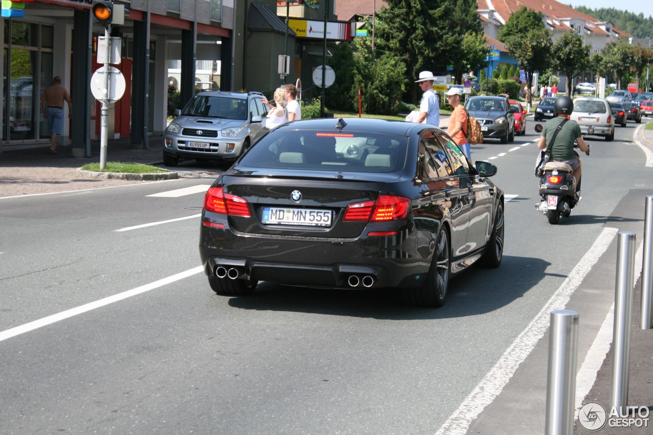 BMW M5 F10 2011