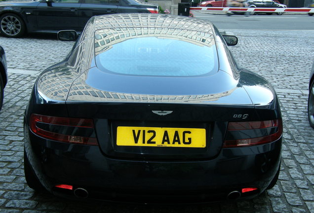 Aston Martin DB9