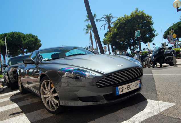 Aston Martin DB9