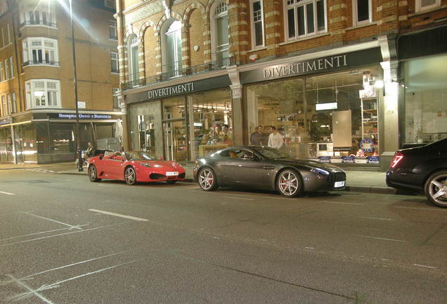 Aston Martin V8 Vantage