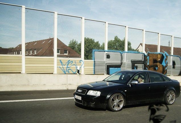 Audi RS6 Sedan C5