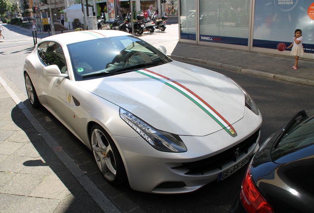 Ferrari FF