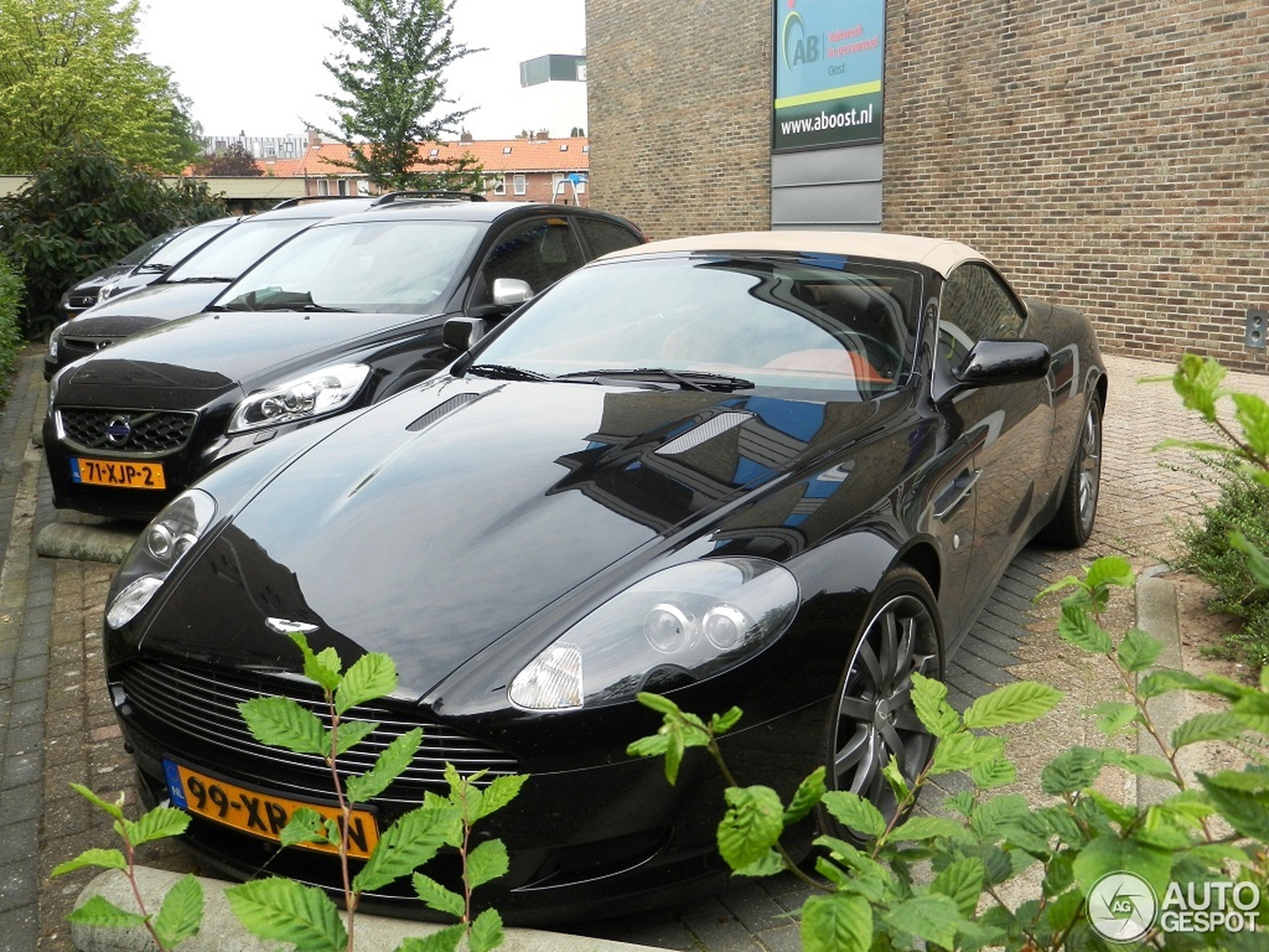 Aston Martin DB9 Volante