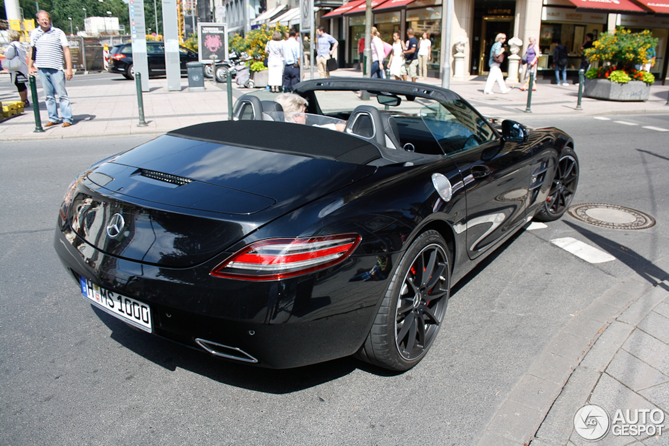 Mercedes-Benz SLS AMG Roadster