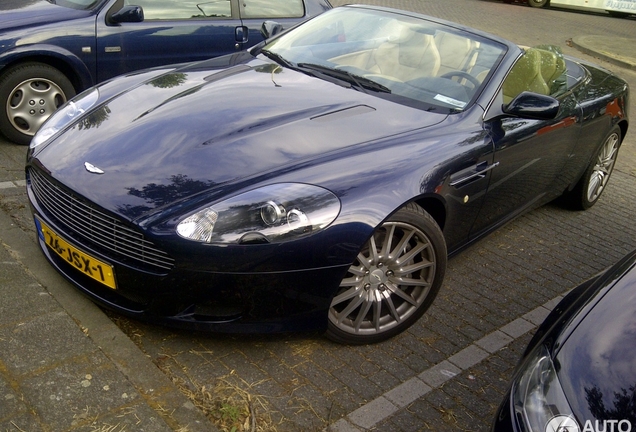 Aston Martin DB9 Volante