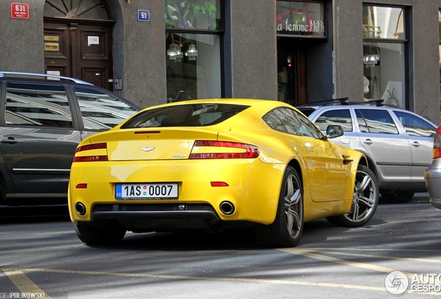 Aston Martin V8 Vantage