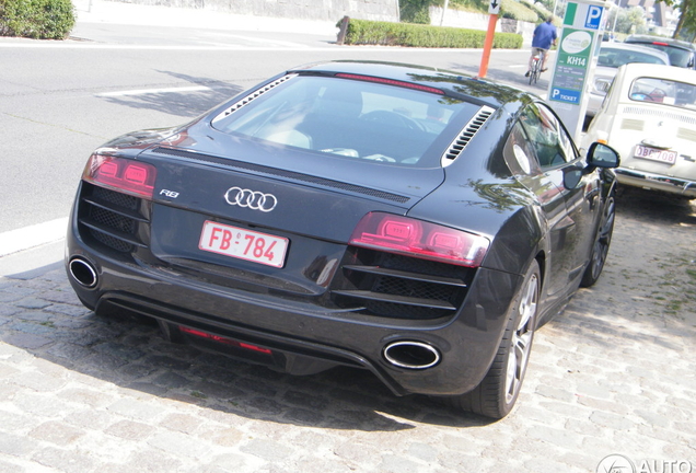 Audi R8 V10