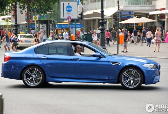 BMW M5 F10 2011