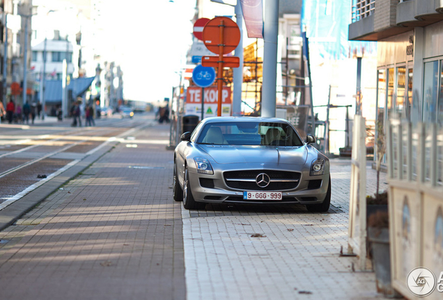 Mercedes-Benz SLS AMG