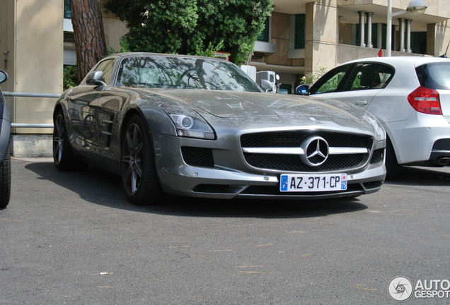 Mercedes-Benz SLS AMG