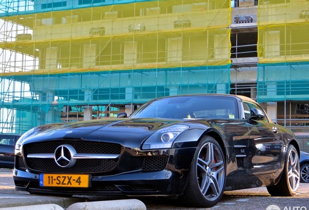 Mercedes-Benz SLS AMG Roadster