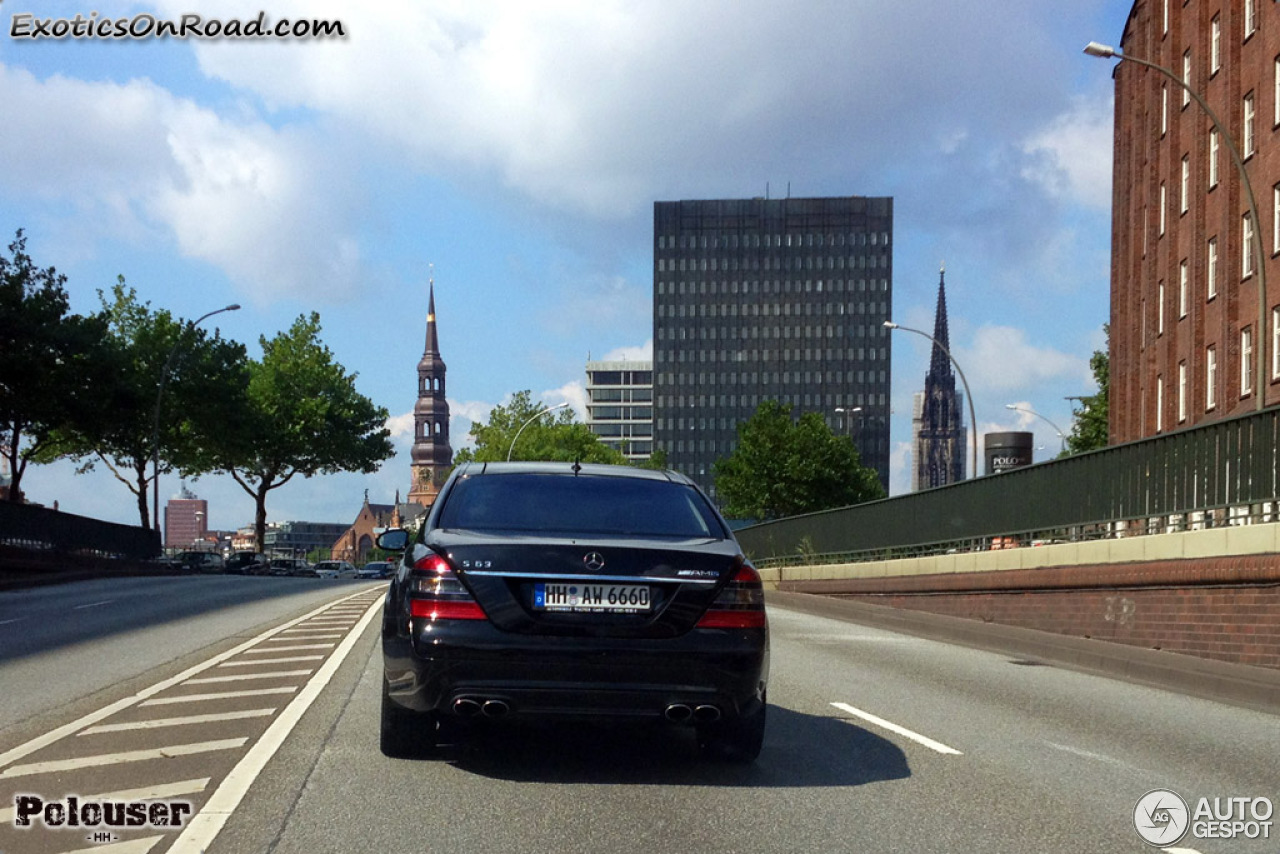 Mercedes-Benz S 63 AMG W221