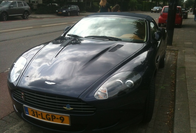 Aston Martin DB9 Volante