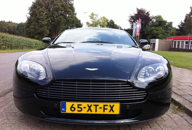 Aston Martin V8 Vantage