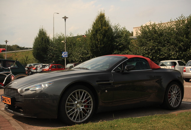 Aston Martin V8 Vantage Roadster