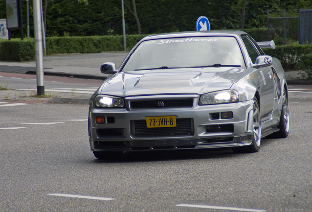 Nissan Skyline R34 GT-R