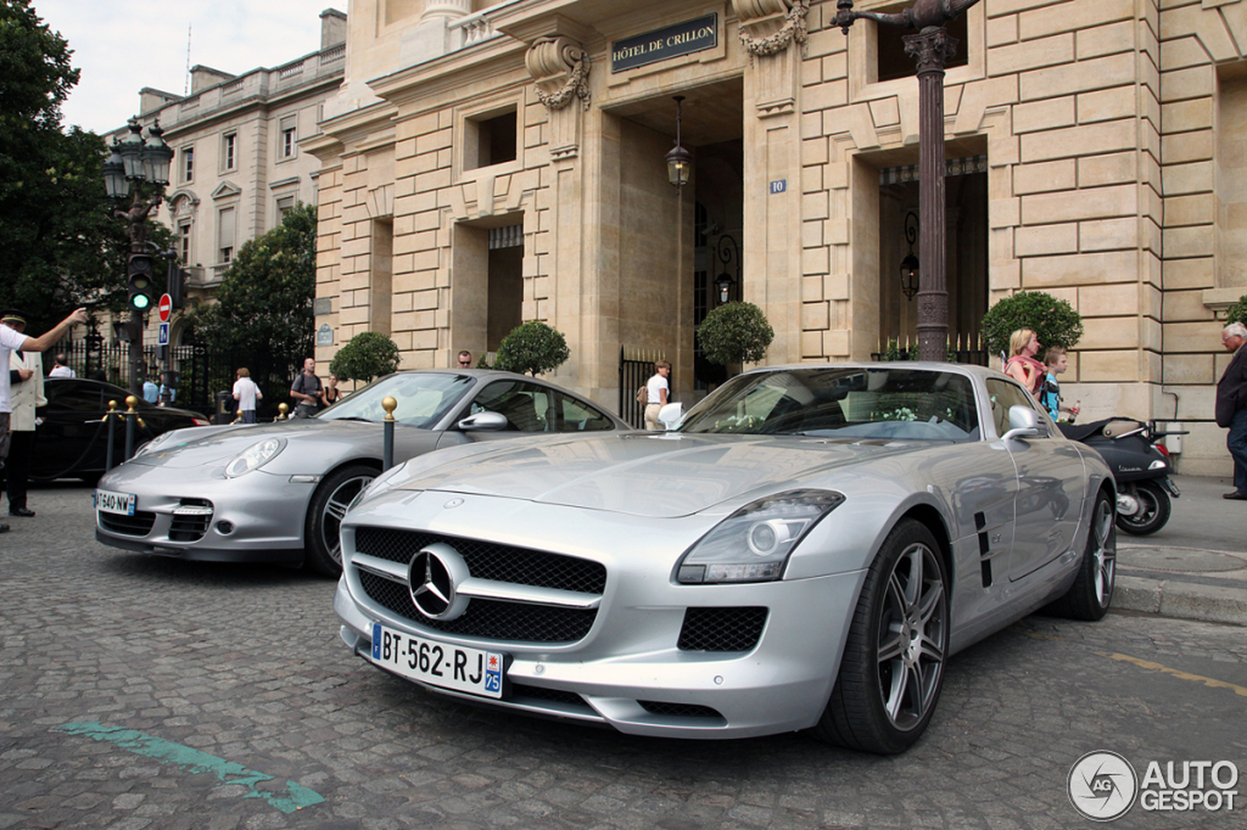 Mercedes-Benz SLS AMG