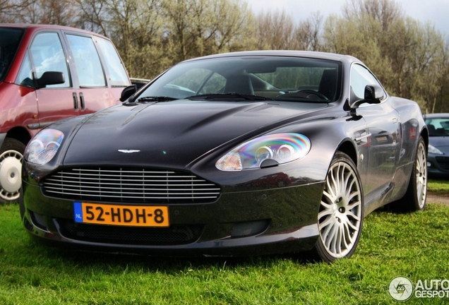 Aston Martin DB9