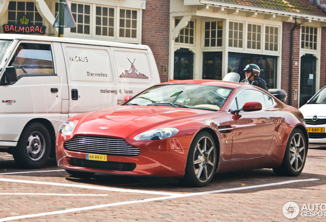 Aston Martin V8 Vantage