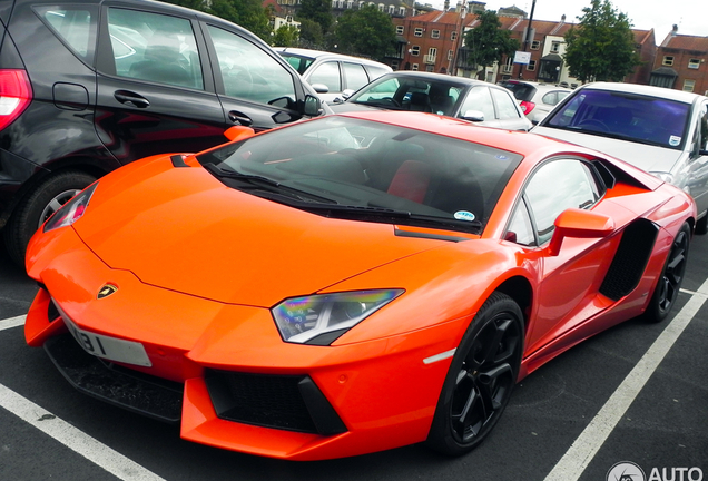 Lamborghini Aventador LP700-4