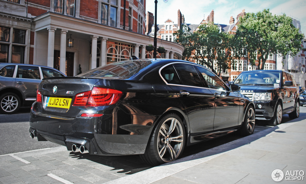 BMW M5 F10 2011