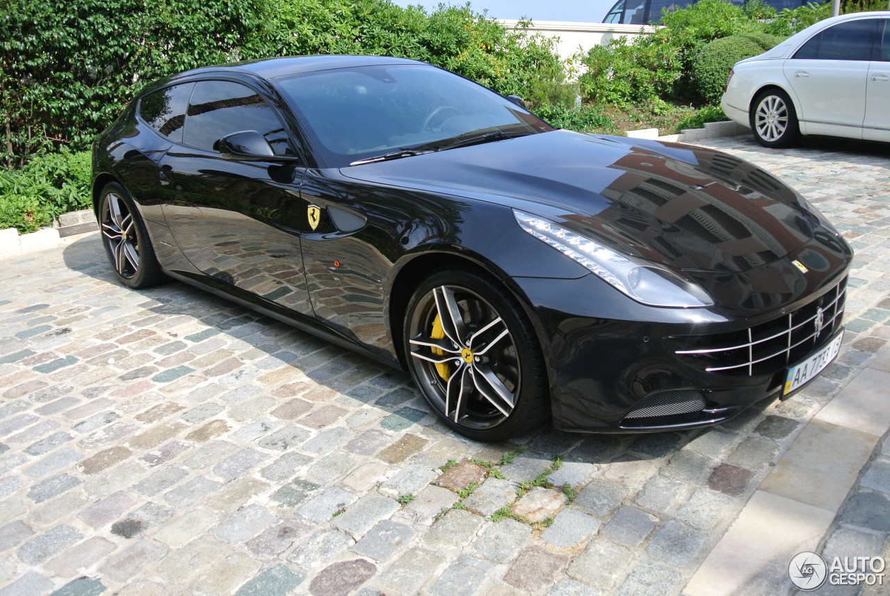 Ferrari FF