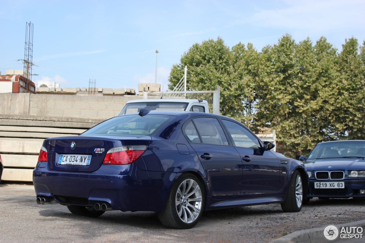 BMW M5 E60 2005