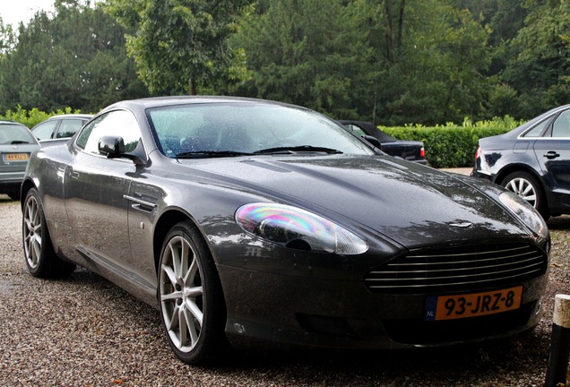 Aston Martin DB9