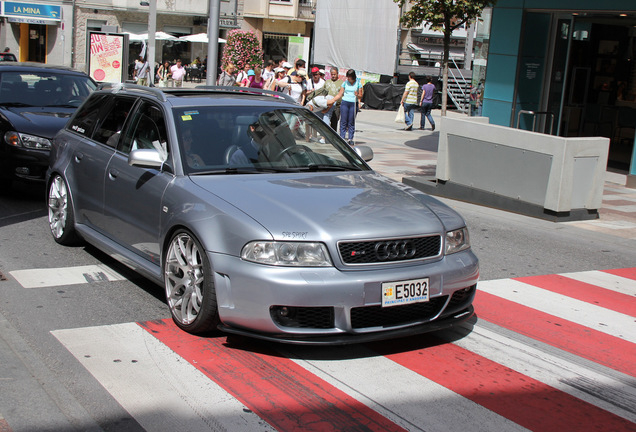 Audi RS4 Avant B5