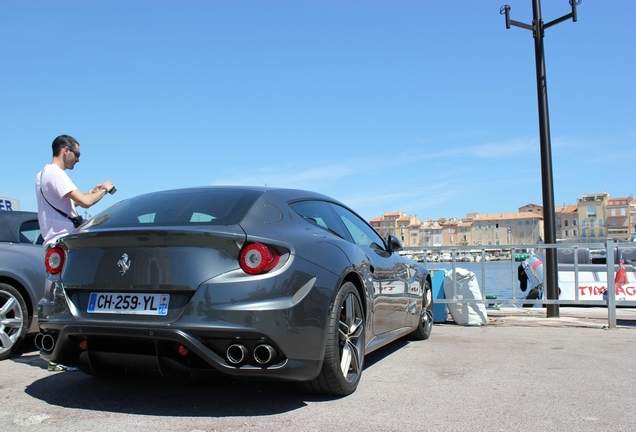 Ferrari FF