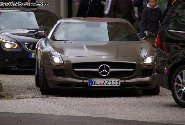 Mercedes-Benz SLS AMG