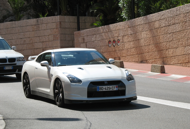 Nissan GT-R