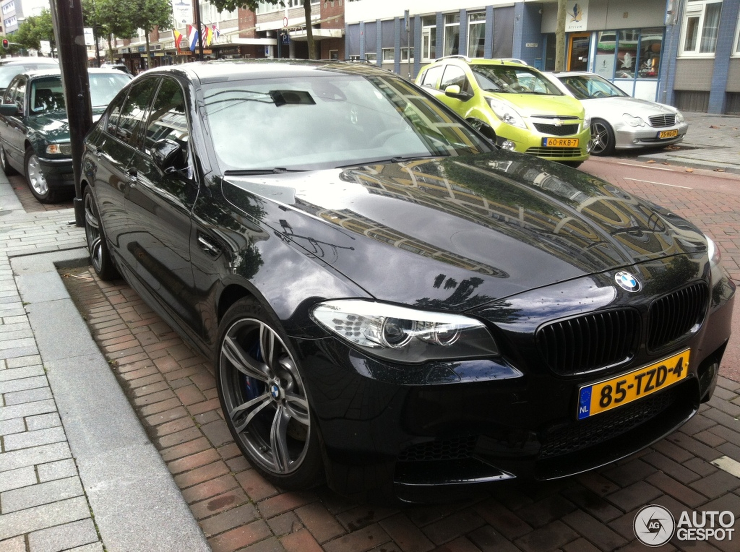 BMW M5 F10 2011