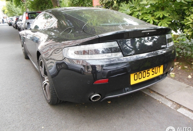 Aston Martin V8 Vantage