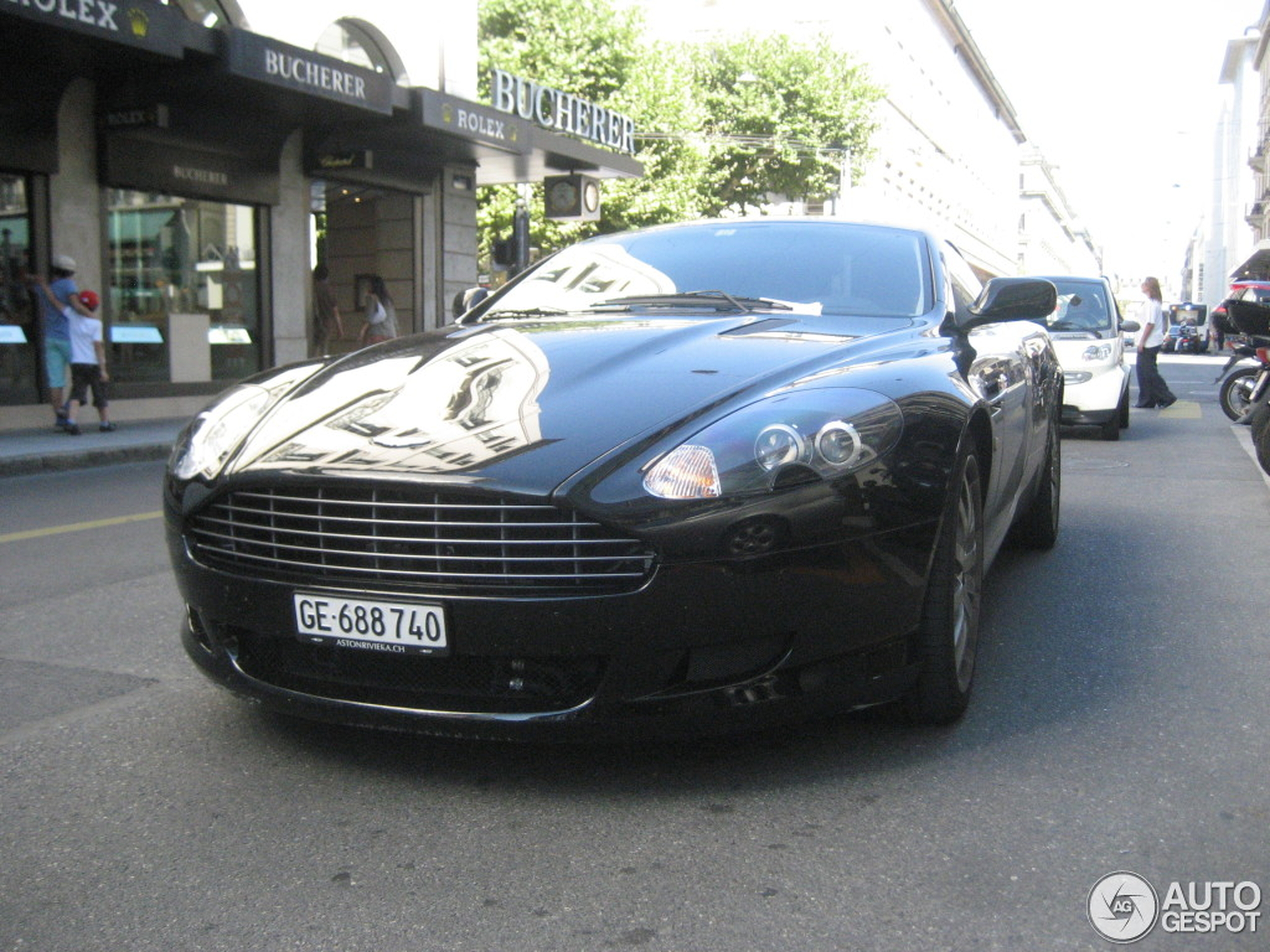 Aston Martin DB9