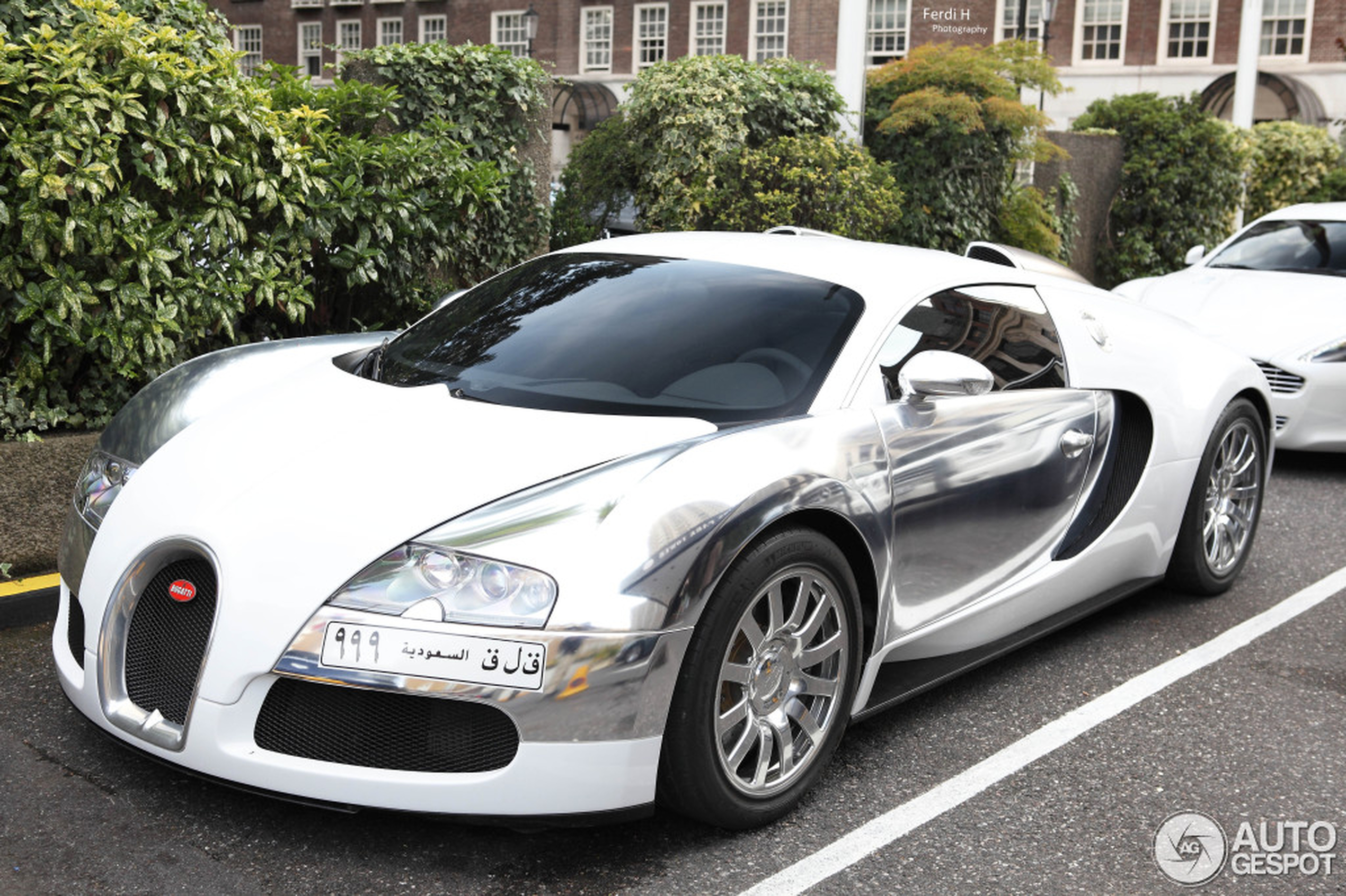 Bugatti Veyron 16.4