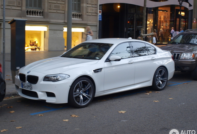 BMW M5 F10 2011