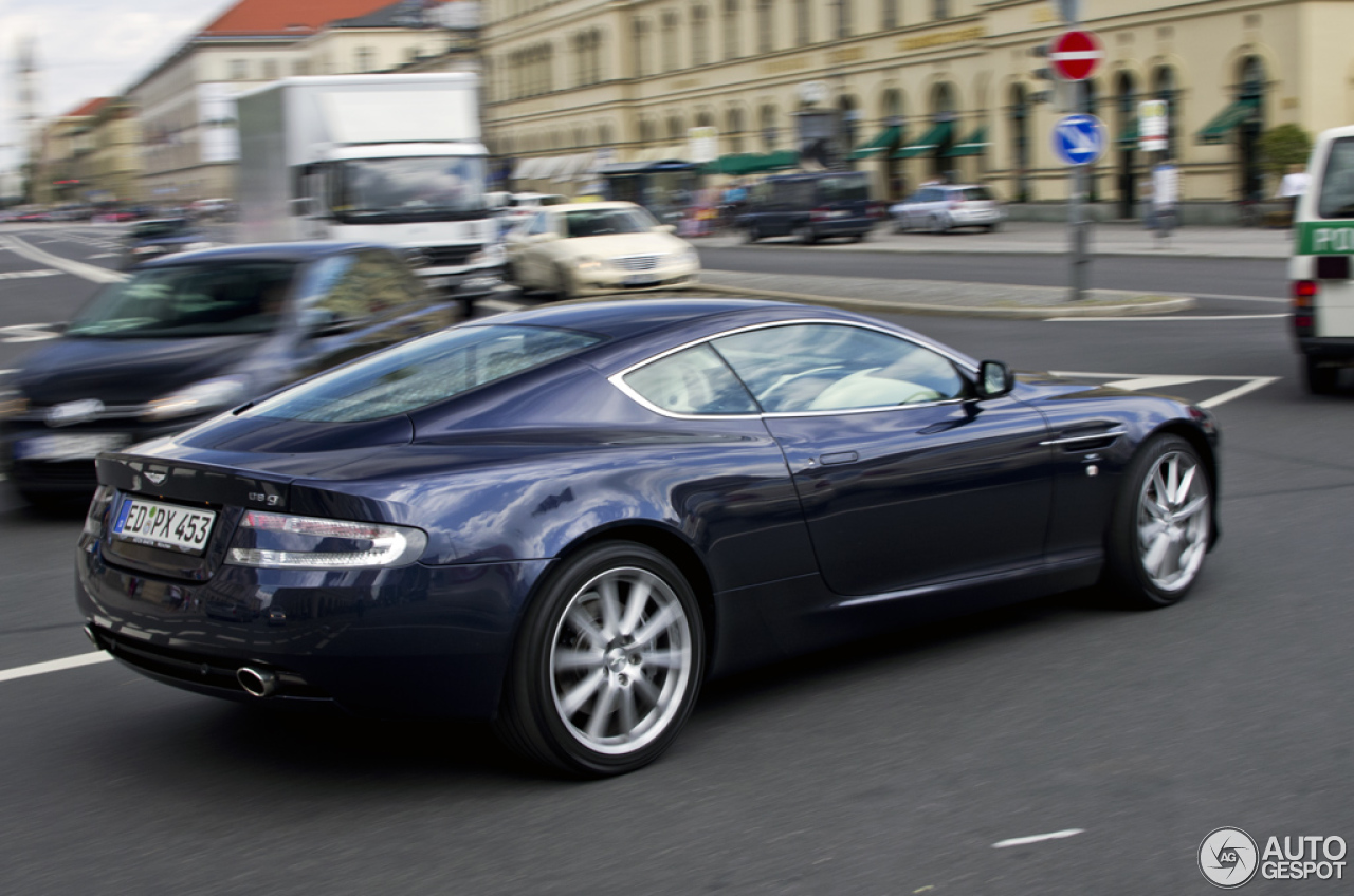 Aston Martin DB9