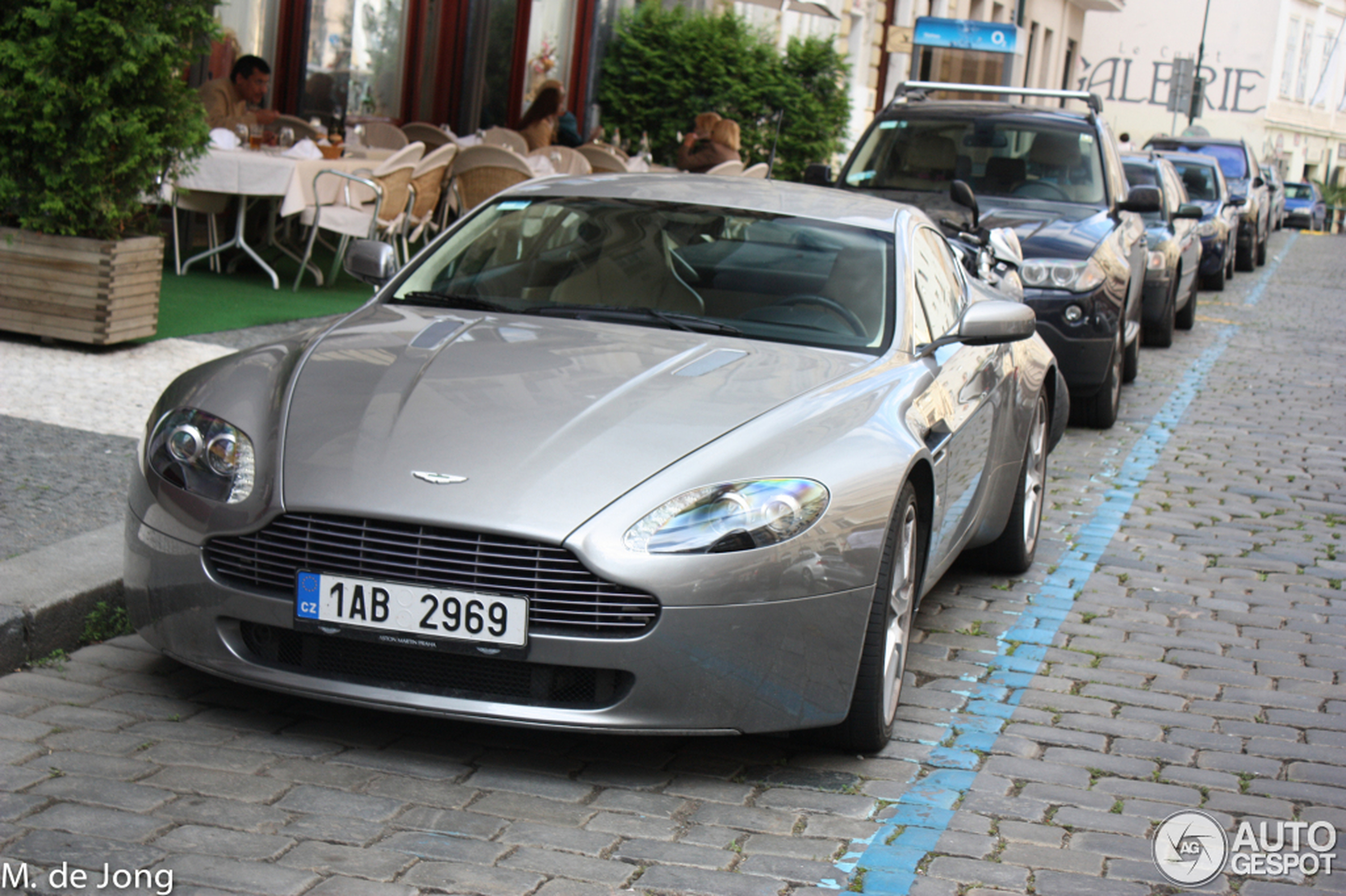 Aston Martin V8 Vantage