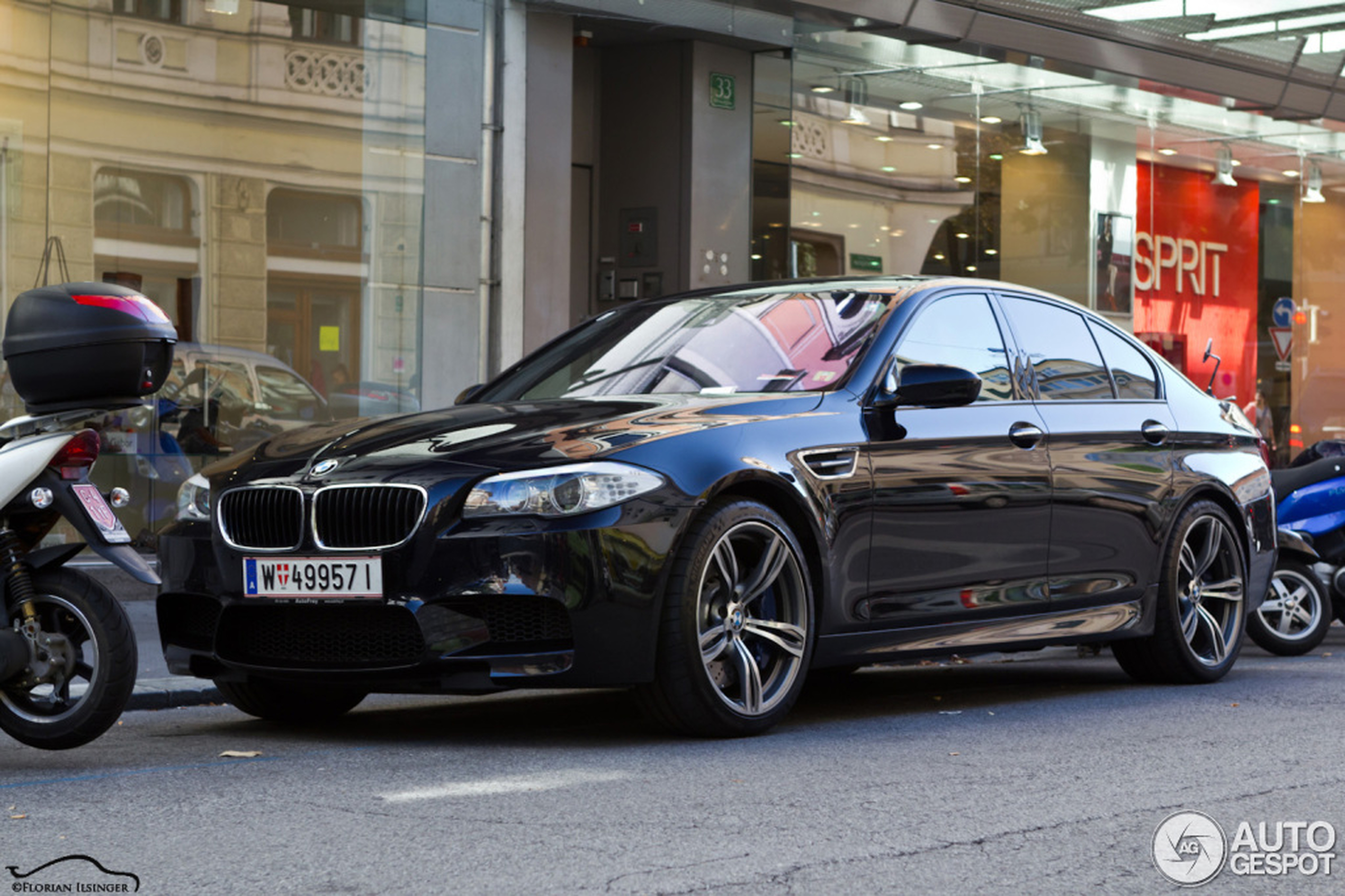 BMW M5 F10 2011