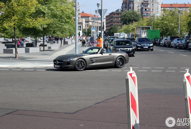 Mercedes-Benz SLS AMG Roadster